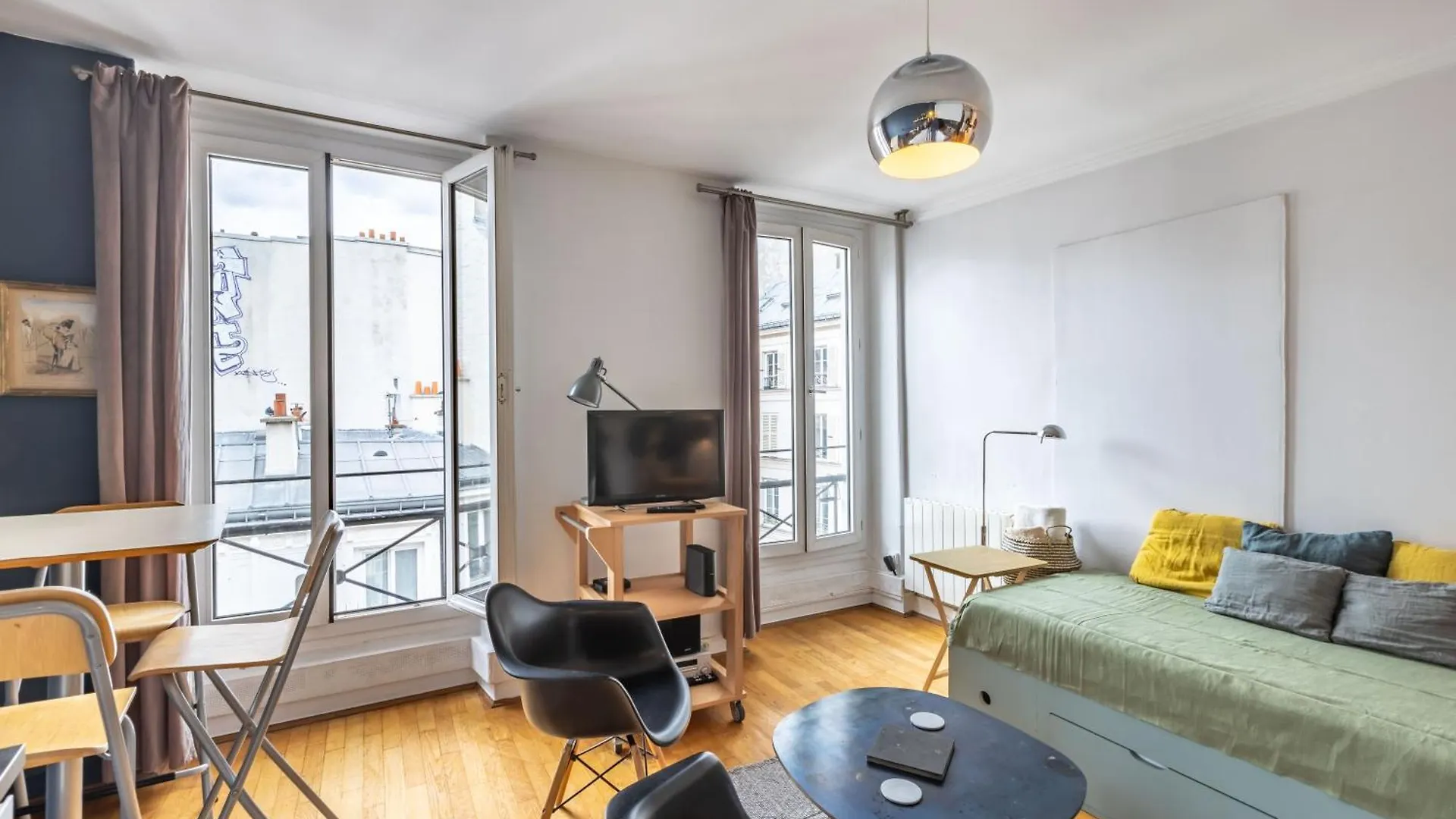 Most Charming Apartment Paris Center