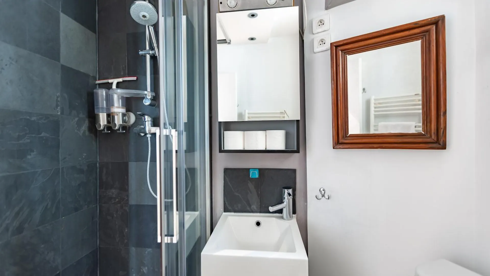 Most Charming Apartment Paris Center